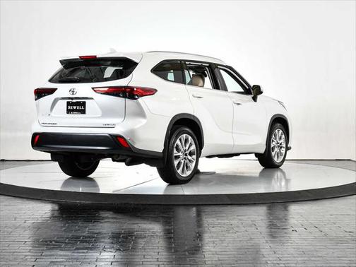 2023 Toyota Highlander Limited
