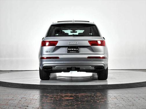 2019 Audi Q7 55 Prestige