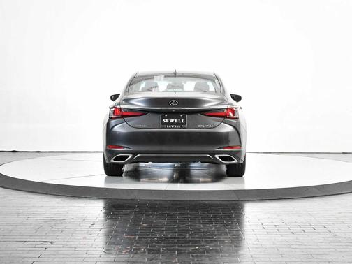 2023 Lexus ES 350 Base