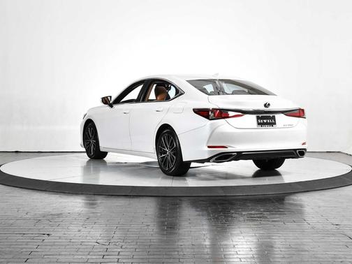 2024 Lexus ES 350 Base