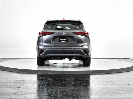 2024 Toyota Highlander Limited