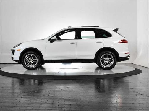2016 Porsche Cayenne Base