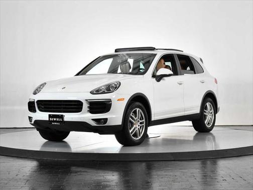 2016 Porsche Cayenne Base
