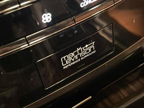 2021 Lexus LX 570 Three-Row