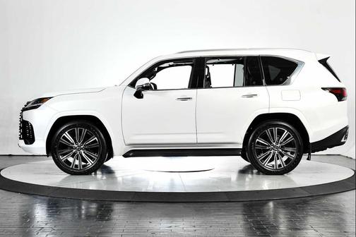 2026 Lexus LX 600 Luxury