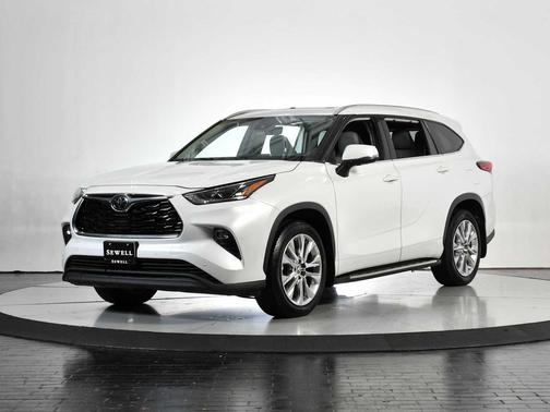 2022 Toyota Highlander Limited