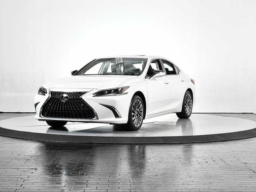 2024 Lexus ES 300h Ultra Luxury