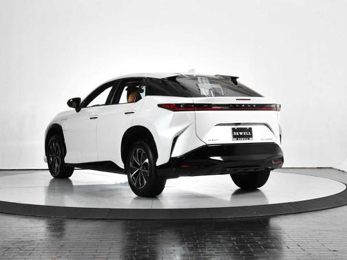 2024 Lexus RZ 300e Premium