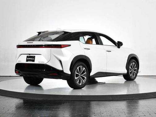 2024 Lexus RZ 300e Premium