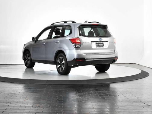Ice Silver Metallic 2018 Subaru Forester 2.5i Limited