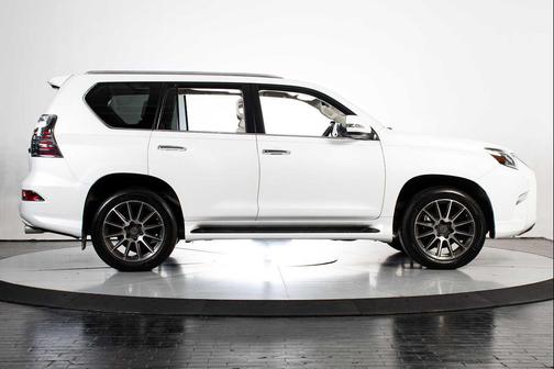 Starfire Pearl 2022 Lexus GX 460 Luxury