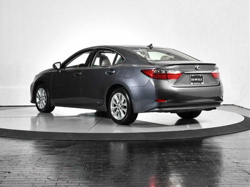 2013 Lexus ES 300h Base
