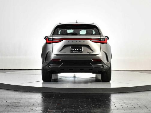2022 Lexus NX 350h Premium