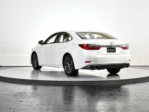 2016 Lexus ES 350 Base