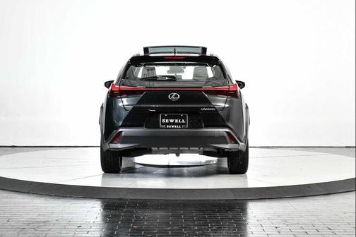 2025 Lexus UX 300h Base
