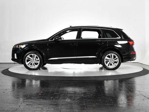 2020 Audi Q7 45 Premium Plus