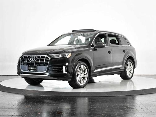 2020 Audi Q7 45 Premium Plus