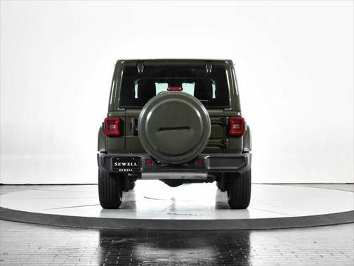 2024 Jeep Wrangler 4-Door Sahara 4x4