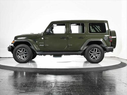 2024 Jeep Wrangler 4-Door Sahara 4x4