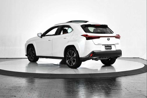 2025 Lexus UX 300h Premium