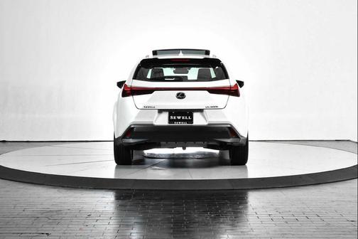 2025 Lexus UX 300h Premium