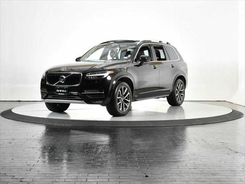 2018 Volvo XC90 T6 Momentum