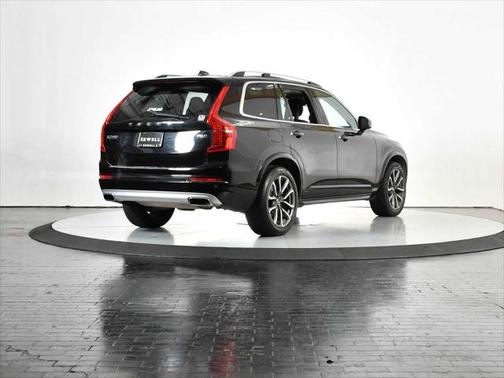 2018 Volvo XC90 T6 Momentum