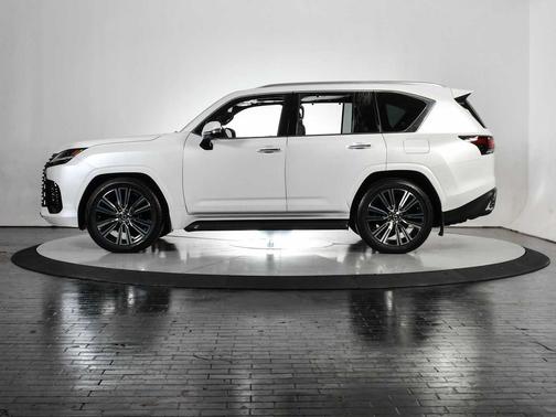 2024 Lexus LX 600 Luxury