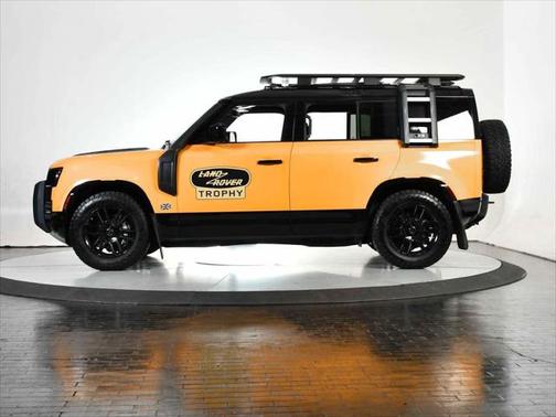 2022 Land Rover Defender 110 X-Dynamic SE