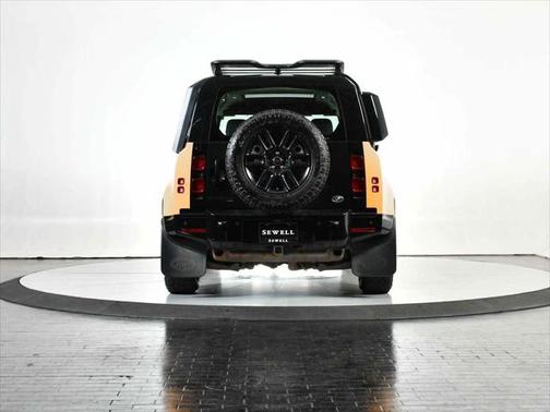 2022 Land Rover Defender 110 X-Dynamic SE