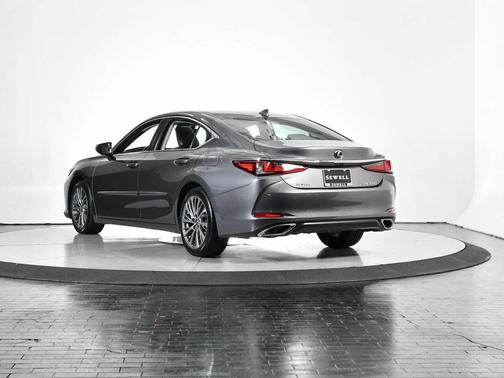 2021 Lexus ES 350 Base