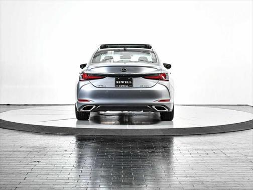 2024 Lexus ES 350 Ultra Luxury