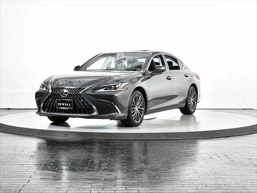 2022 Lexus ES 350 Base
