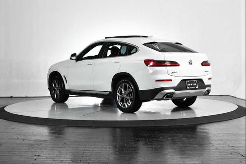 2022 BMW X4 xDrive30i
