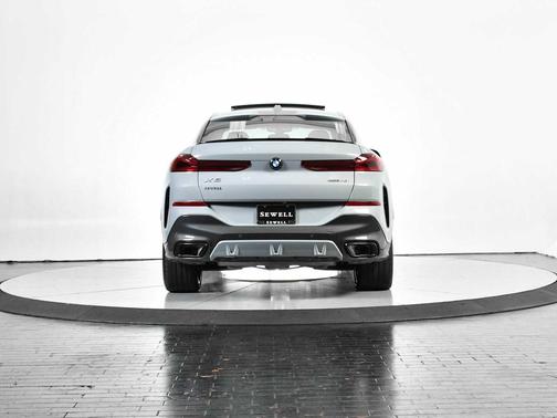 2025 BMW X6 xDrive40i