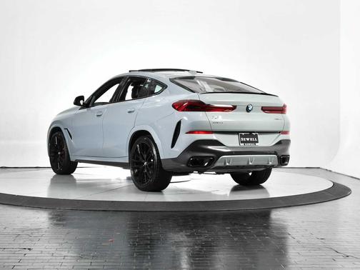 2025 BMW X6 xDrive40i