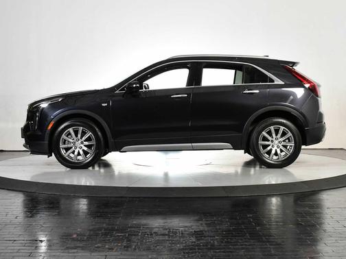 2022 Cadillac XT4 Premium Luxury