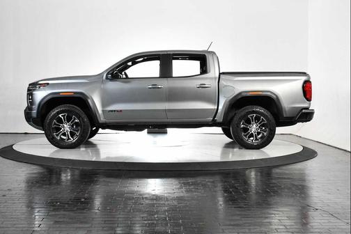 2023 GMC Canyon AT4