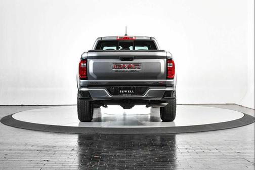 2023 GMC Canyon AT4