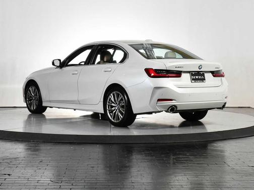 2024 BMW 330 i
