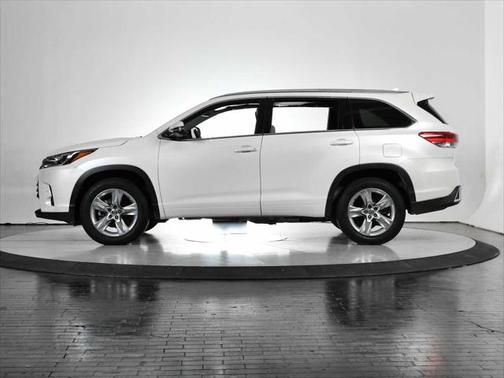 2017 Toyota Highlander Limited