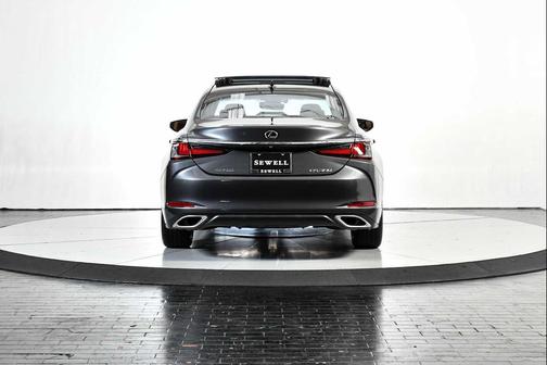 2023 Lexus ES 350 Base