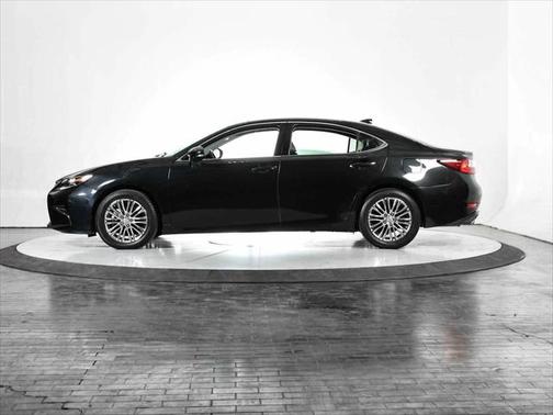 2017 Lexus ES 350 Base
