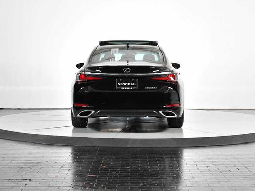 2024 Lexus ES 350 Base