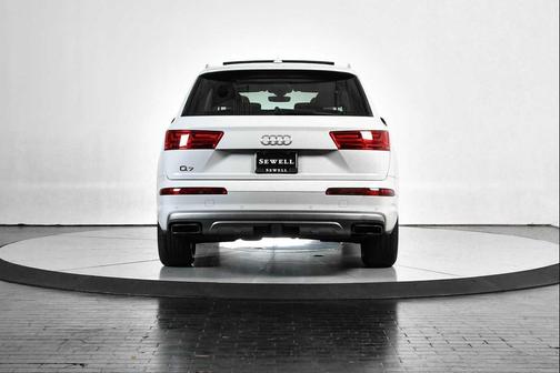2019 Audi Q7 45 Premium Plus