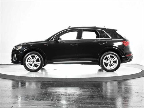 2024 Audi Q3 Premium 45 TFSI S line quattro Tiptronic