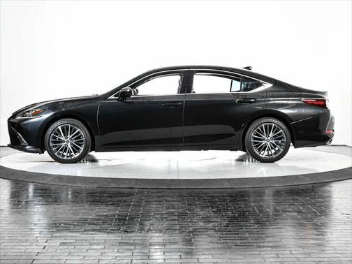 2022 Lexus ES 350 Base
