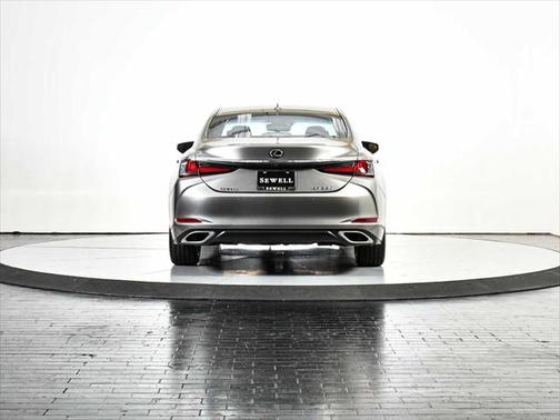 2021 Lexus ES 350 Base