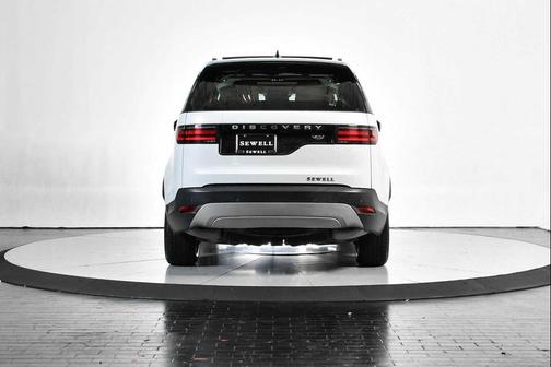 2023 Land Rover Discovery P300 S