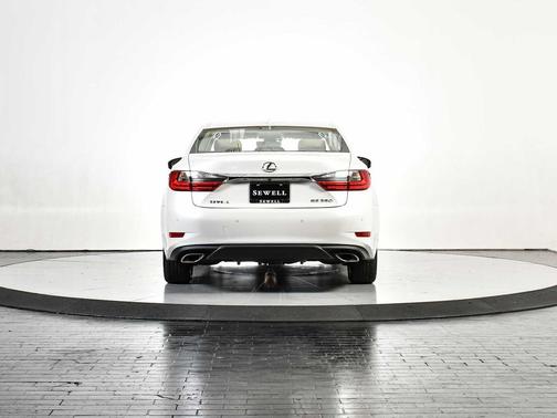 2017 Lexus ES 350 Base